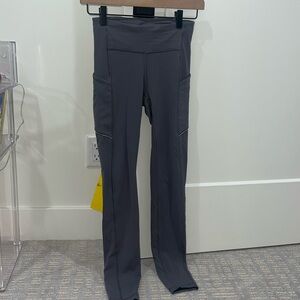 Gray Lululemon leggings size 2, 25 inch